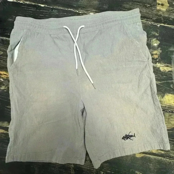 Other - APPAREL BY HOMERUN MENS GREY SHORTS SIZE LARGE